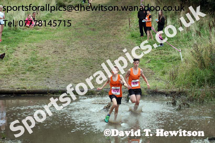 Mens under-17s Start Fitness North Eastern Harrier League, Tanfield, County Durham. Photo: David T. Hewitson/Sports for All Pics